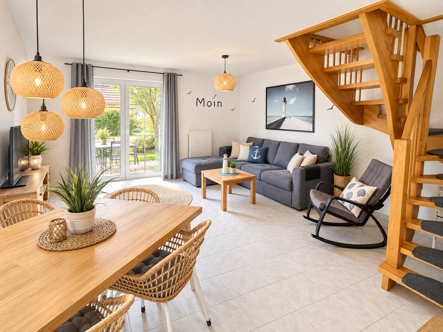 Wohnzimmer mit Sofa