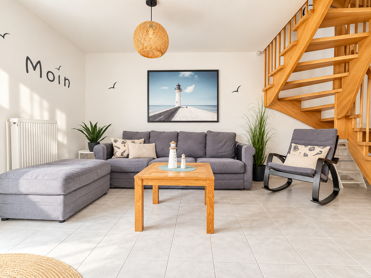 Wohnzimmer mit Blick zur Terrasse